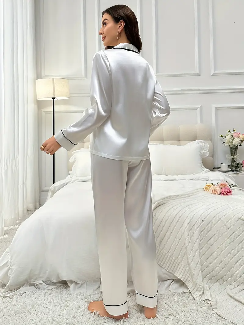 Luxury Silk Pajama Set – Comfort & Elegance for a Perfect Night’s Sleep